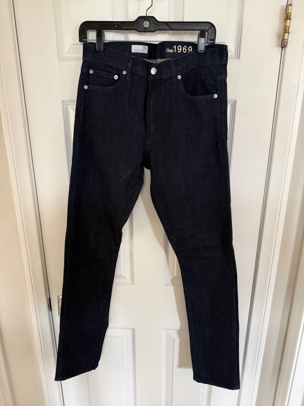 GAP 1969 Women’s Straight Leg Jeans in Dark Indigo